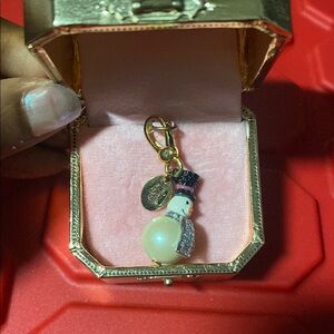 Juicy Couture Gold and White Key Card Holder